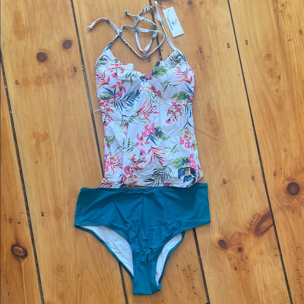 Floral Print Women's Swimsuit NWT
